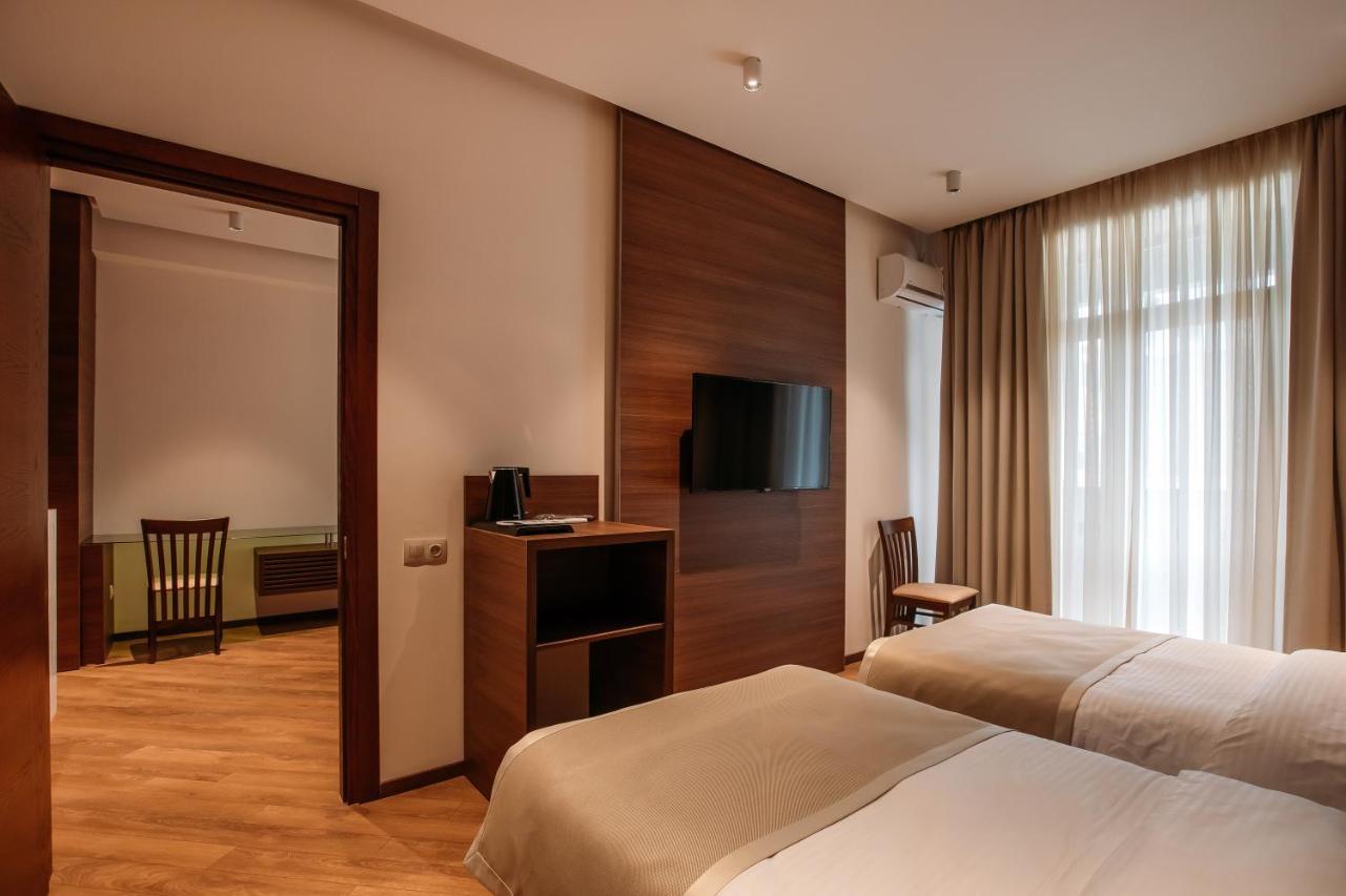 Hotel Parma Tiflis Exterior foto