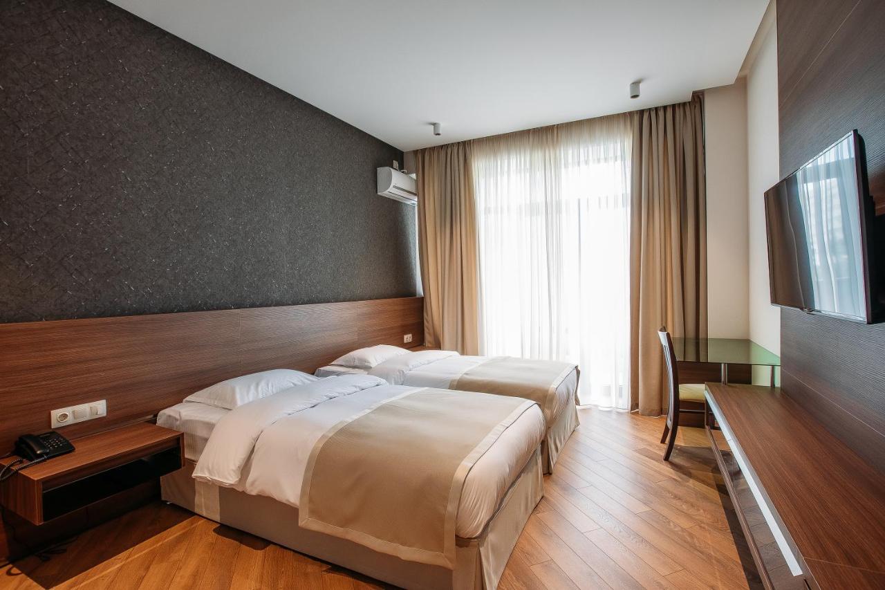Hotel Parma Tiflis Exterior foto